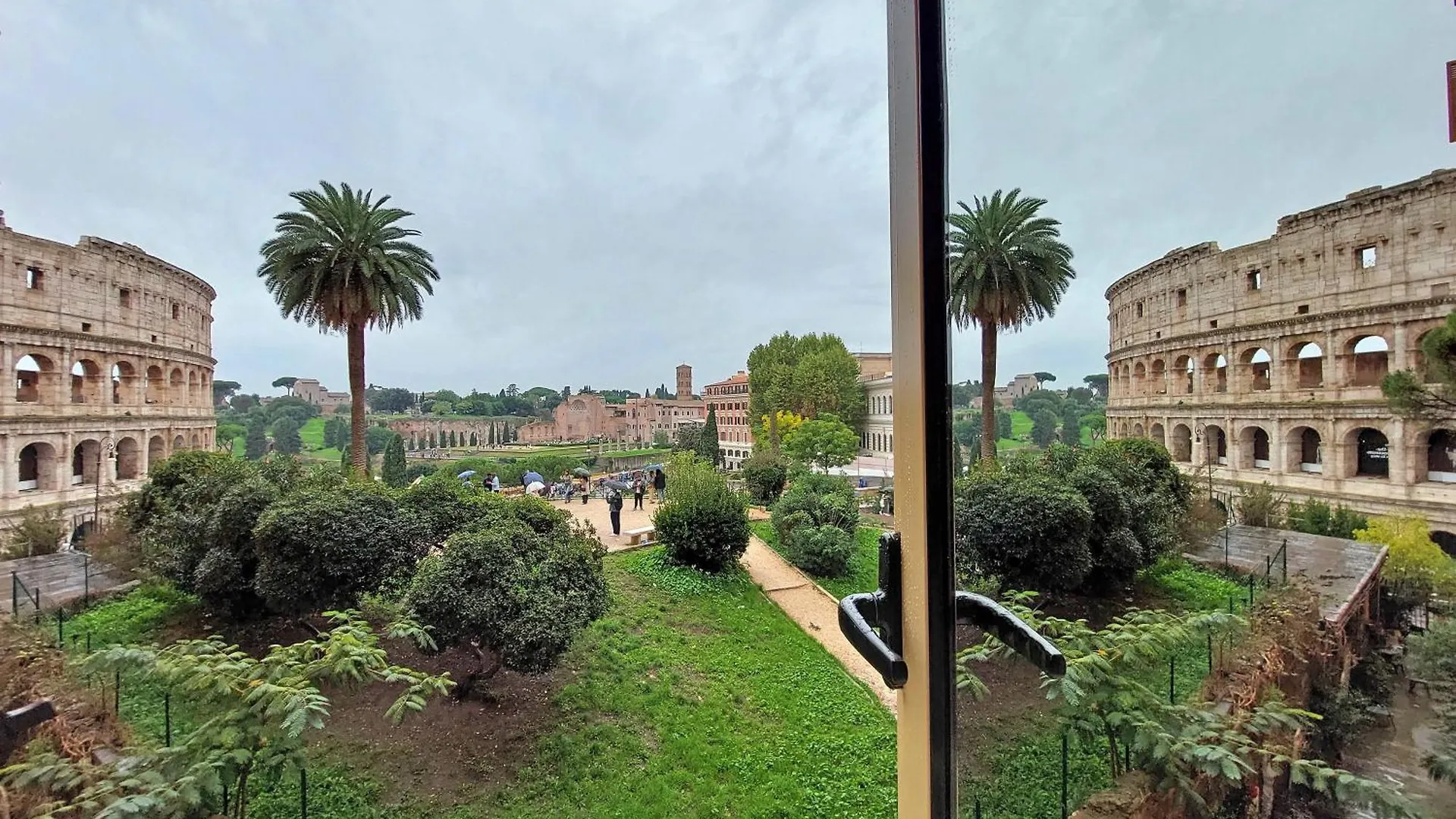 Romance Al Colosseo 3 0*, Рим Италия