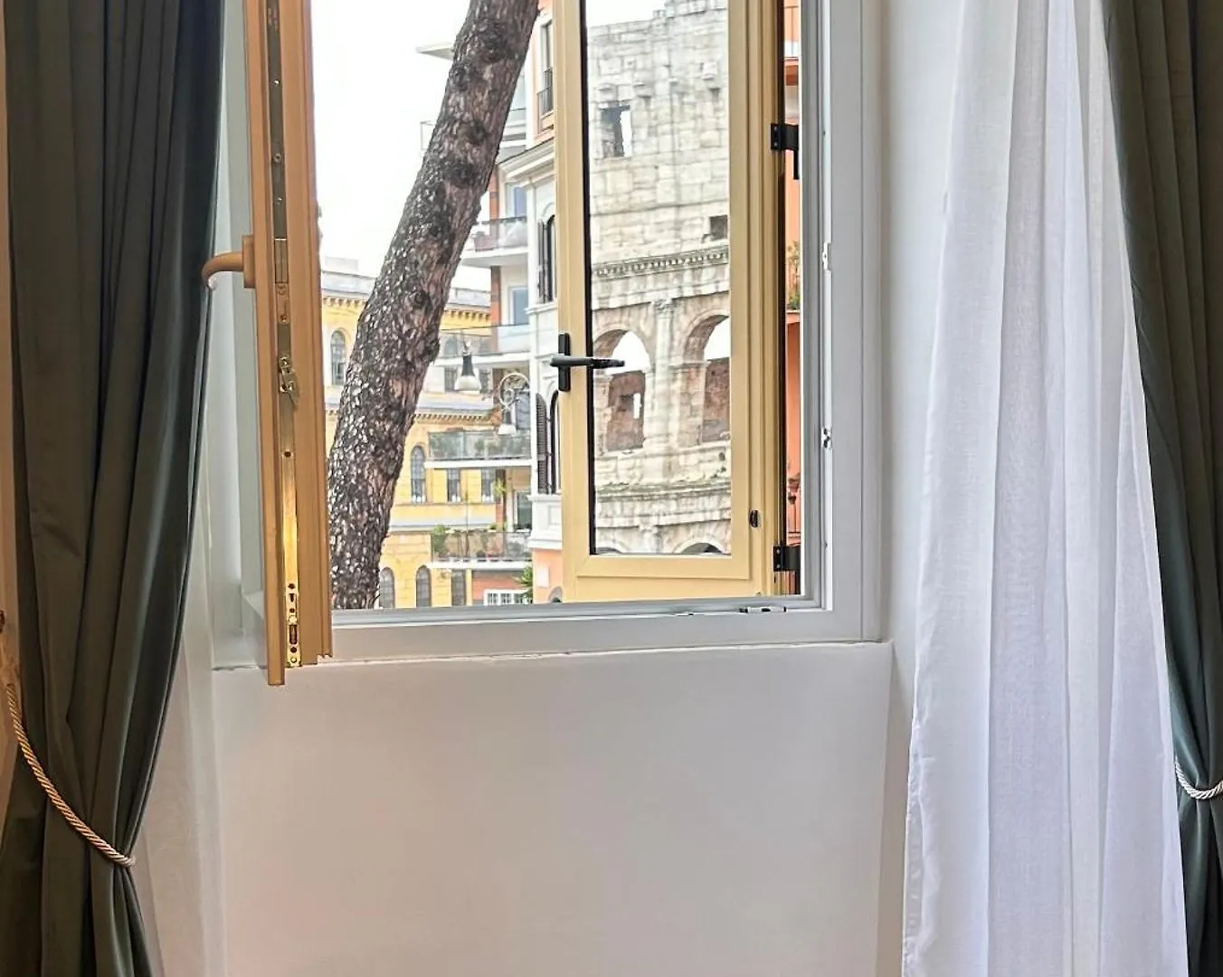 Apartamento Romance Al Colosseo 3 Itália